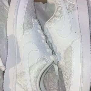 Nike Women's Court Visions lo